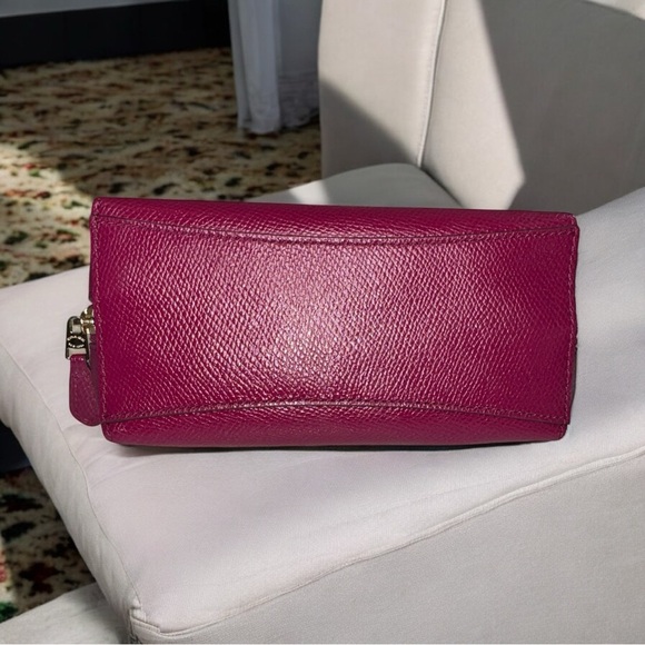 Coach Pebbled Leather Zip Around Cosmetic Pouch in Pink Orchard EUC - Picture 7 of 11